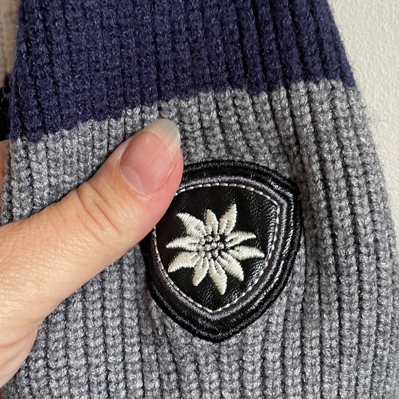 ALP N ROCK- chevron mock turtle neck in a size small - Picture 3 of 5